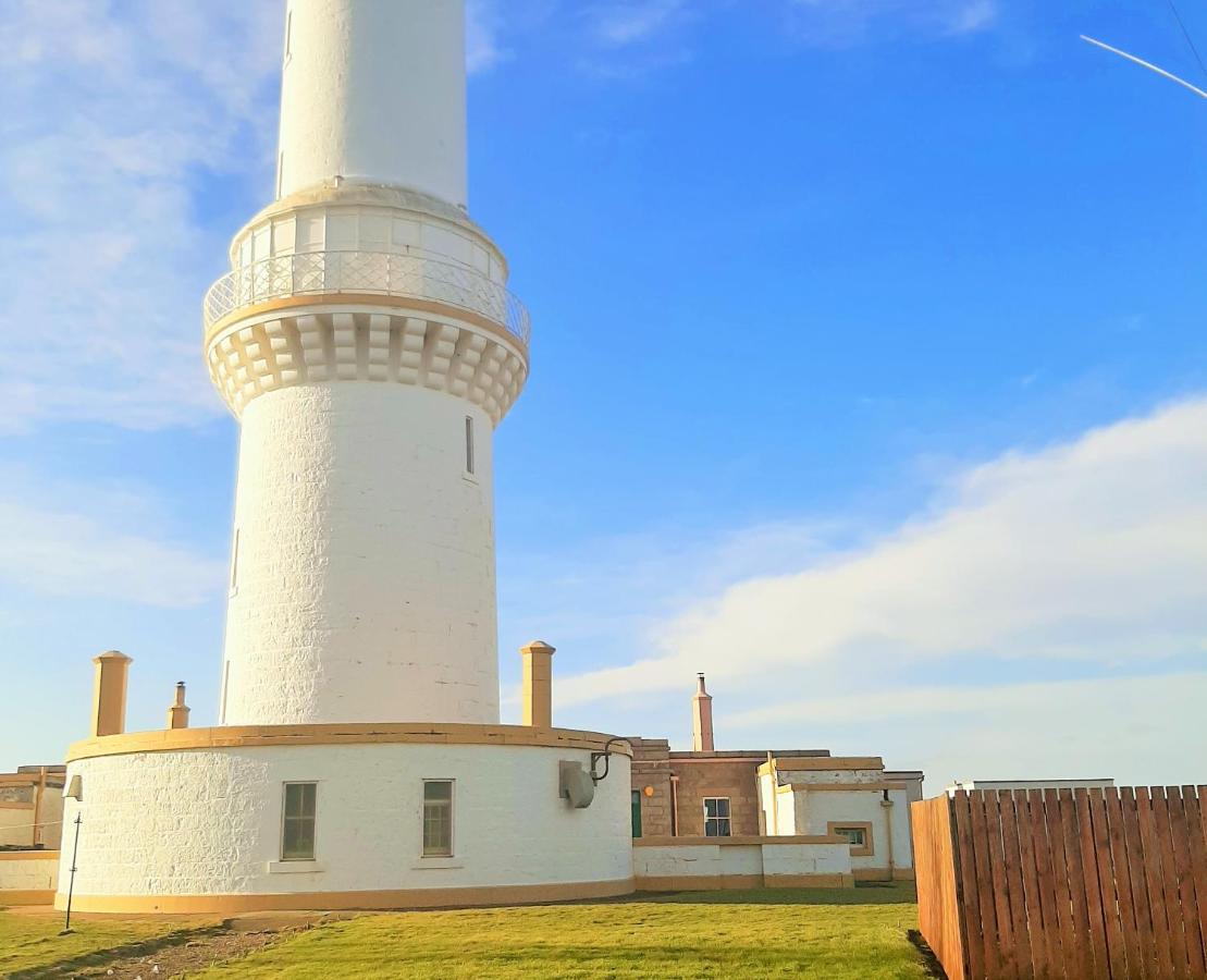 Aberdeen Lighthouse Cottages - Coastal, Dolphins Exterior foto